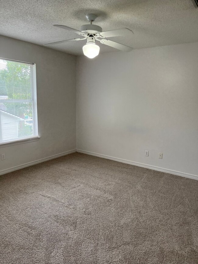 Photo - 567 Florosa Ct