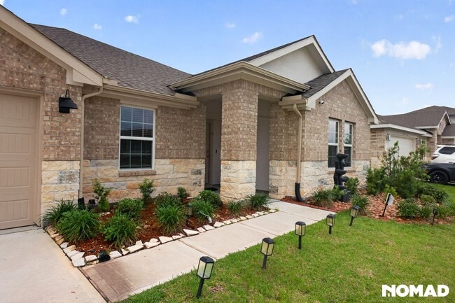 Photo - 1127 Rivertrace Ct