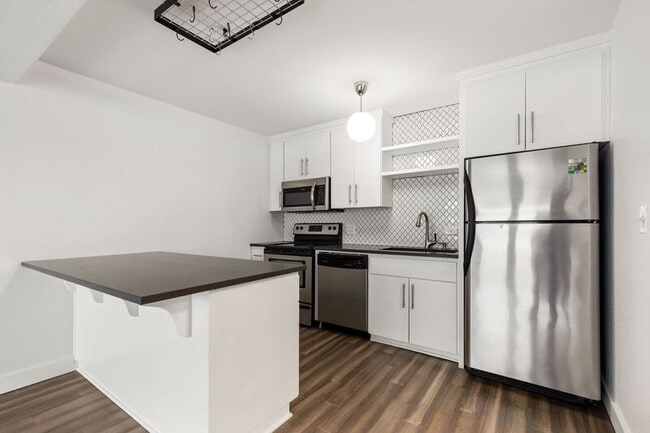 Photo - 111 SW Harrison St Unit #3E