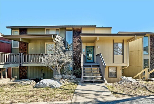 115 Comanche Dr