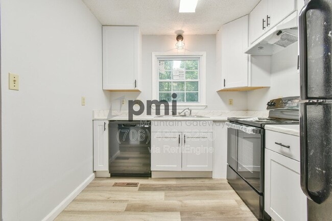 Photo - 42 Greenwood Cir