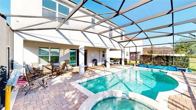 Photo - 1323 Yorkshire Ct