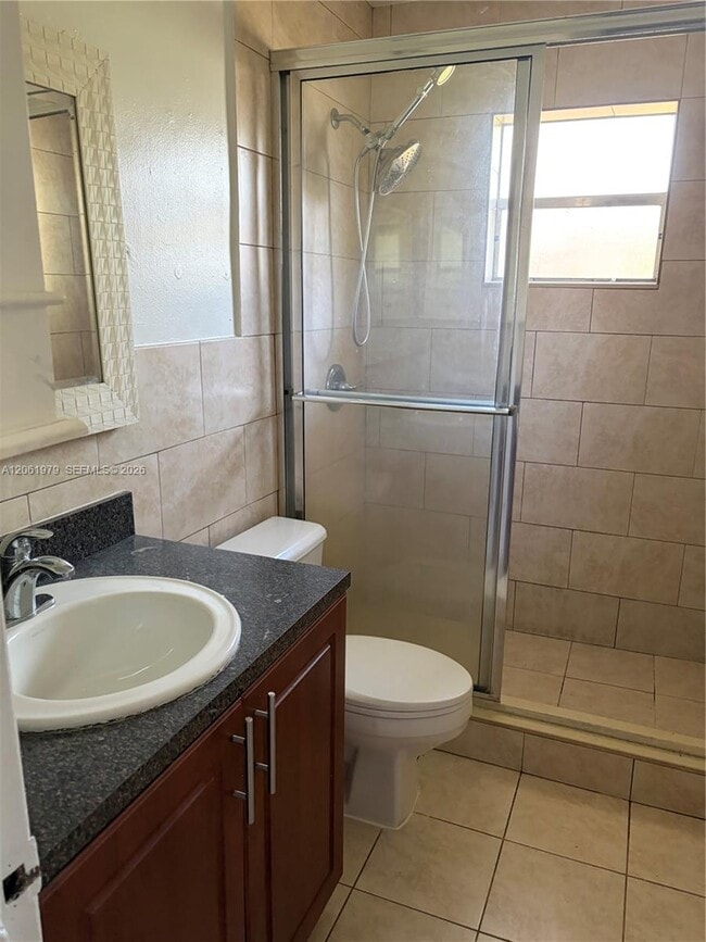 Photo - 1440 SW 41st Ave Unit 1-2
