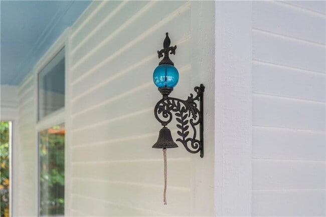 Photo - 240 Melrose Ave