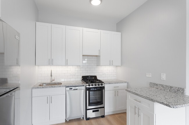Photo - 7600 N Sheridan Rd Unit 202