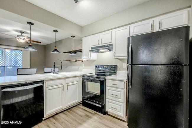 Photo - 1826 N Spring Unit 102