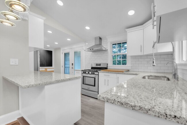 Photo - 4103 Crittenden St Casa