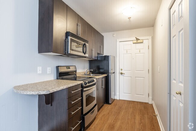 Studio, 1BA - Cuisine - Sandy Hill Apartments
