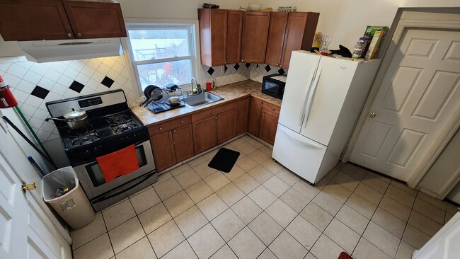 Photo - 721 Birch St