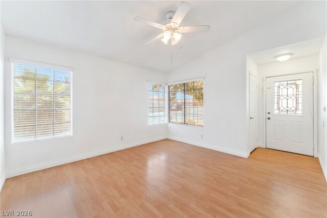 Photo - 4744 Denwood Dr