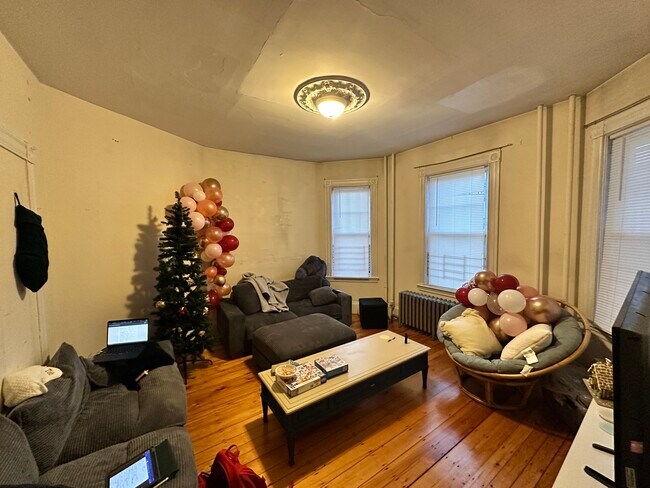 Photo - 172 Saint Alphonsus St Unit 1