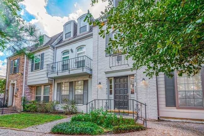 Photo - 432 N Post Oak Ln