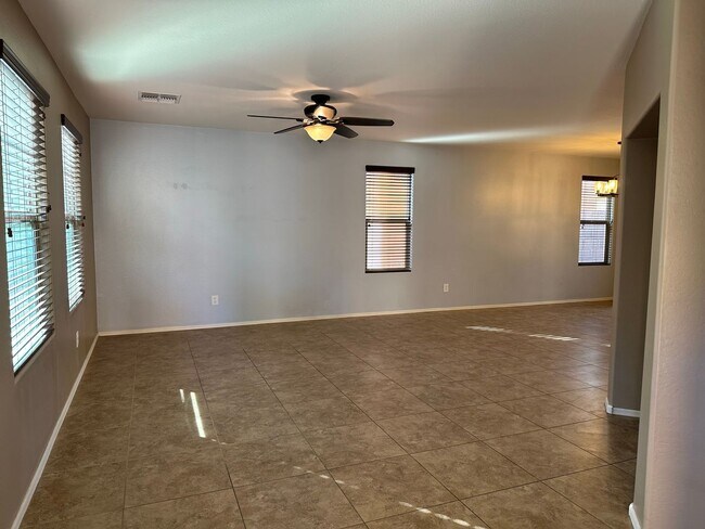 Photo - Beautiful 3 bedroom plus den, 2.5 bath hom...