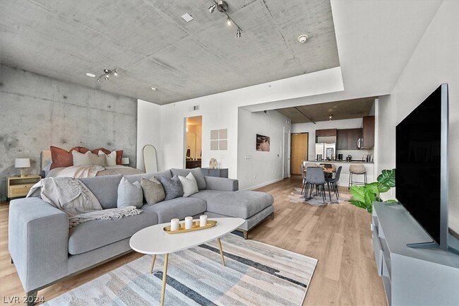 Photo - 353 E Bonneville Ave Unit 303