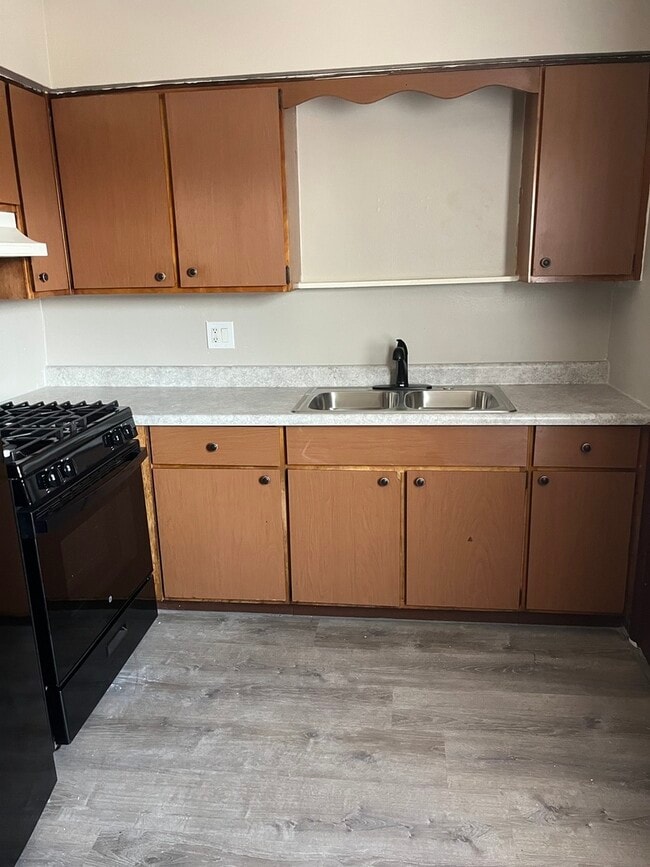 Photo - 7831 Roberts Rd Unit 3
