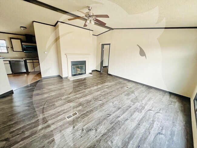 Photo - "Spacious 4-Bedroom Retreat with 2 Full Baths in Woodward, OK – Your Perfect Home-Away-From-Home!"
