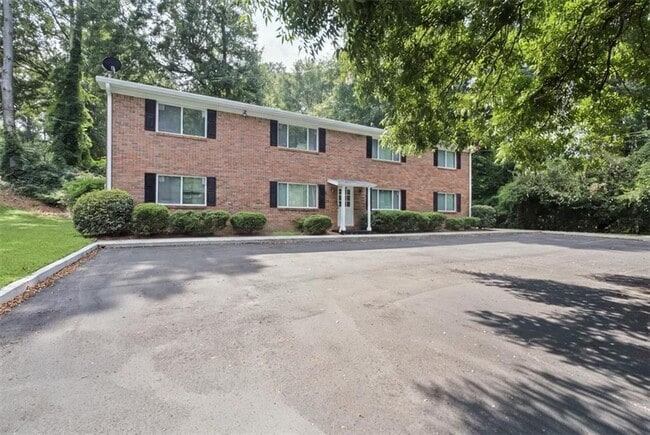 2430 Coosawattee Dr NE Unit C