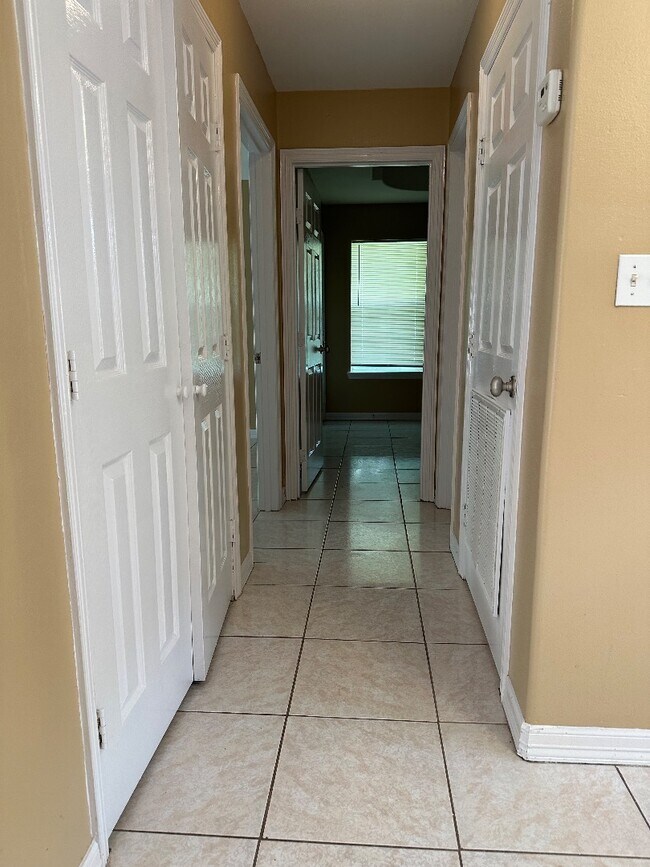 Photo - 2300 N Erica St