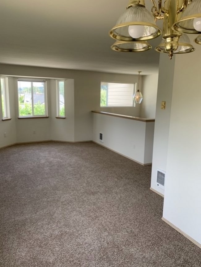 Photo - 321-R Street SE Unit A