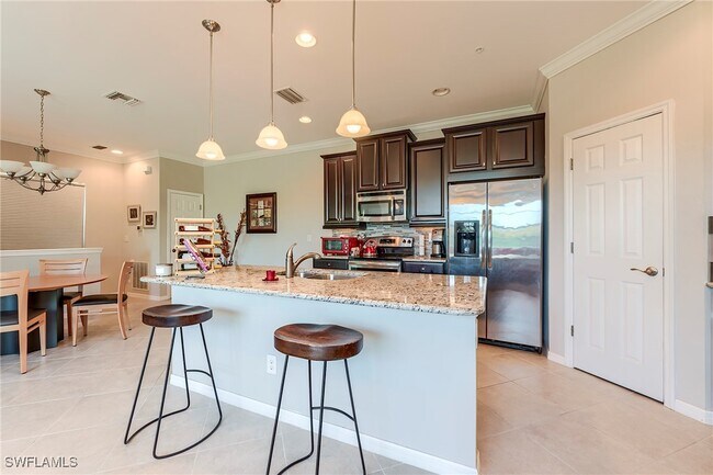 8510 Violeta St Unit 201