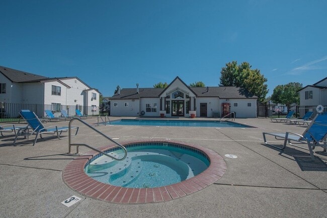 Photo - 1001 NE Briarcreek Way Unit #1001
