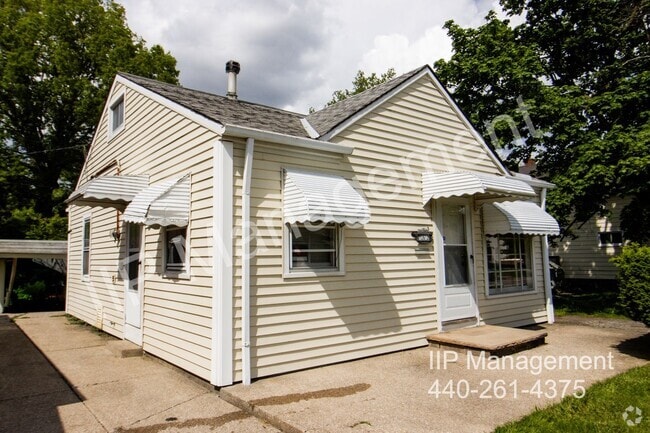 Building Photo - 12612 Erwin Ave Rental