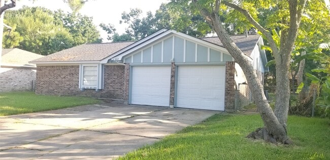 Photo - 602 Kirkwood St