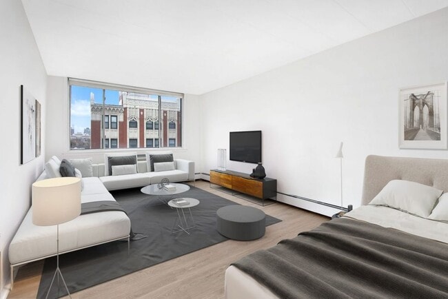 Photo - 500 W. Belmont