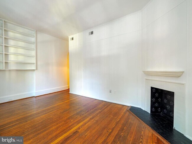 Photo - 2908 Q St NW Unit 107