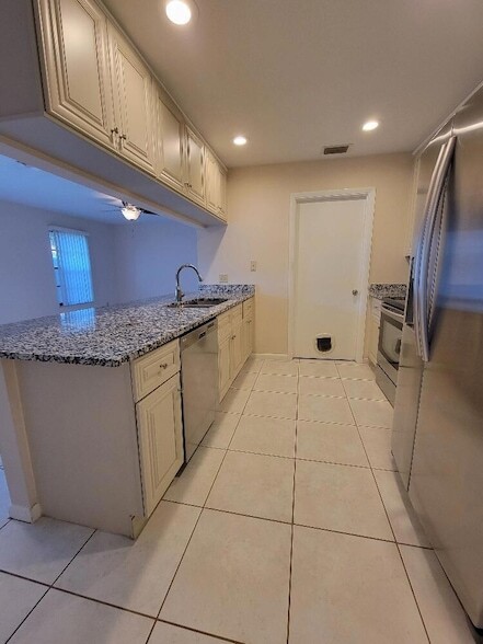 Photo - 1087 Goldenrod Rd