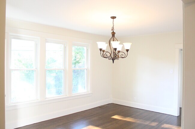 Photo - 2145 Cedar Rd