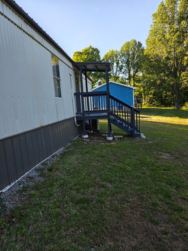 Photo - 2199 Bandy Rd