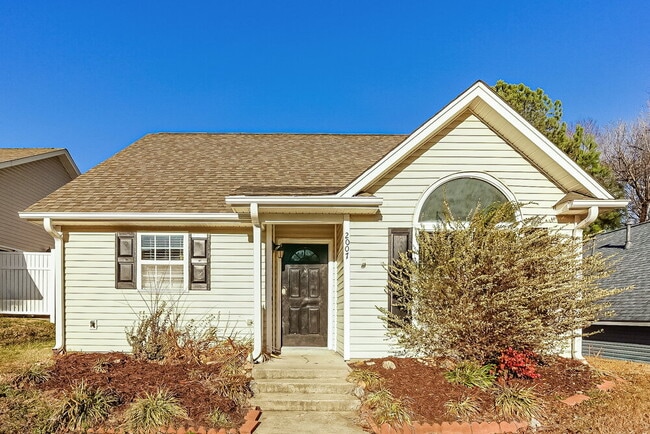 Building Photo - 2007 Duke Adam St