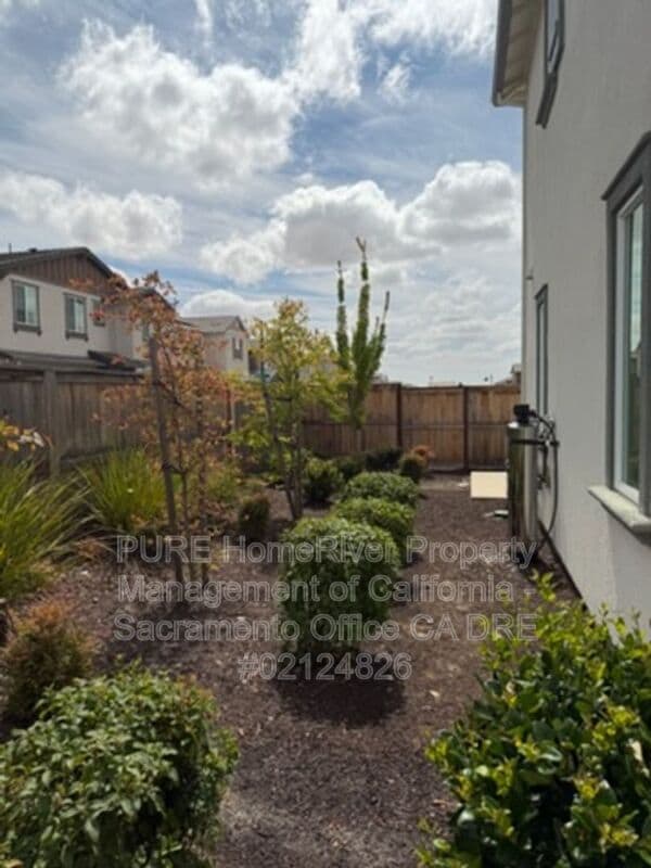 Photo - 4460 Tucker Dr