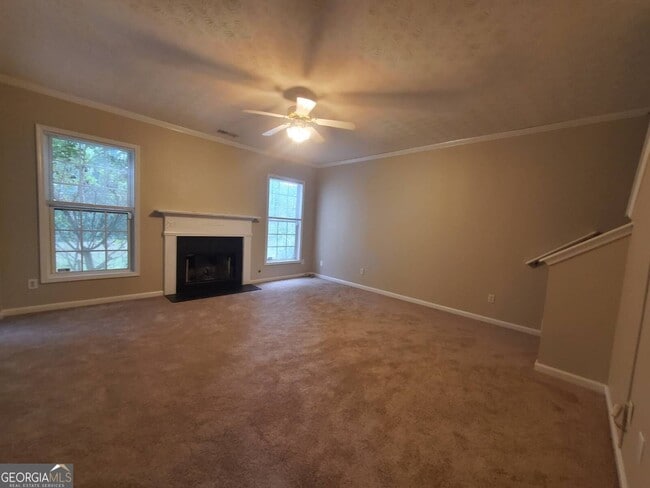 1031 Maple Leaf Dr