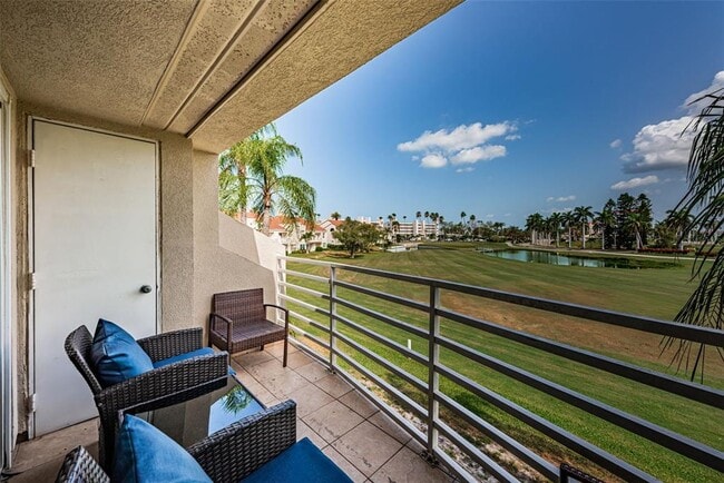 6020 Bahia Del Mar Cir N Unit 226