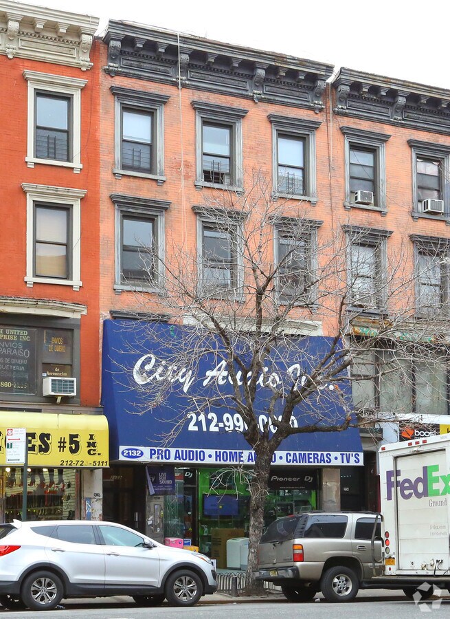 Photo - 2132 3rd Ave