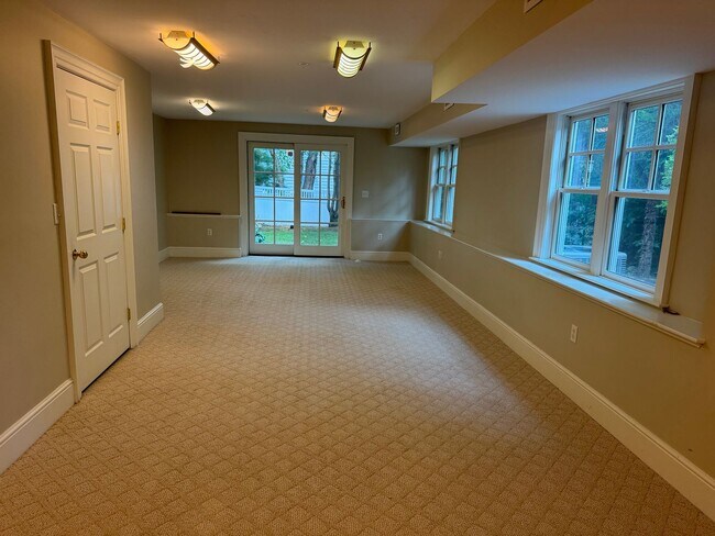 Photo - ***JUST REDUCED!!!*** - Marblehead Highlands Townhouse