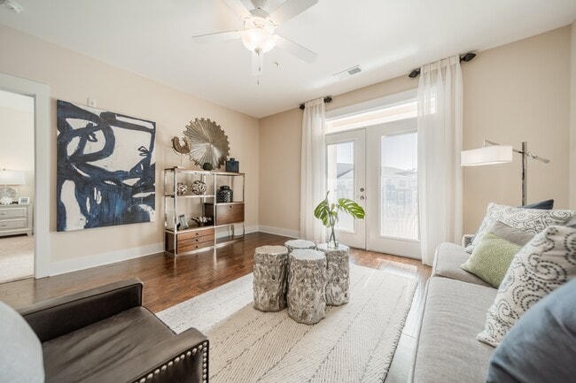 Photo - Meridian at Sutton Square