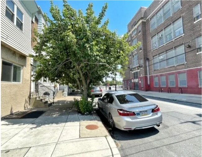 Photo - 413 W Porter St