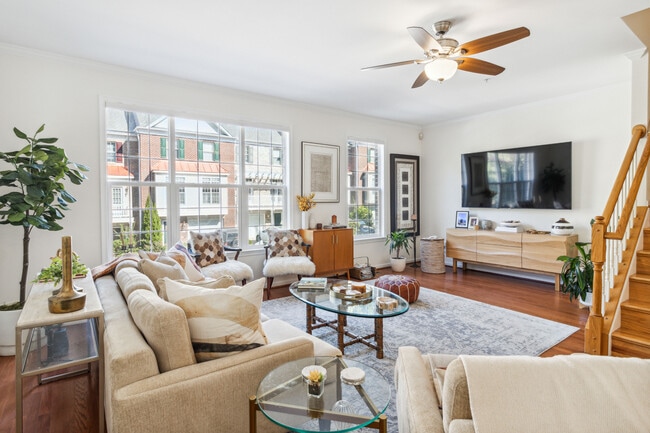 Photo - 607 Snow Goose Ln