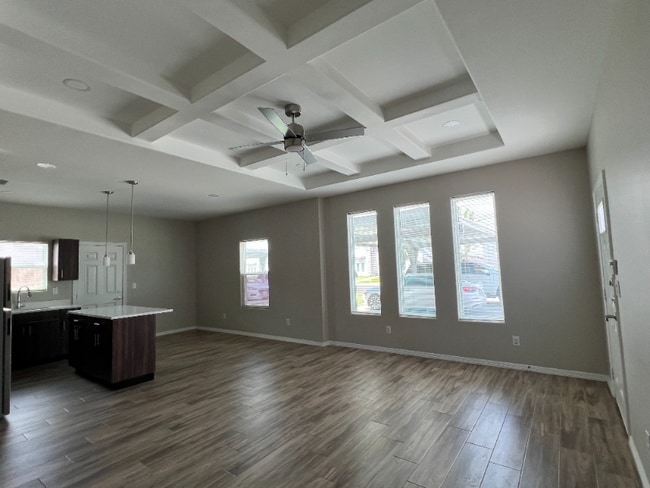 Photo - 4105 Walnut Ave