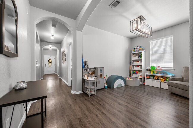 Photo - 9901 Concord Dr