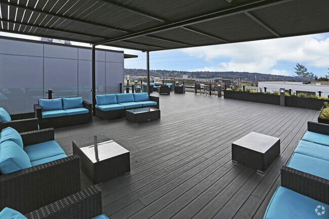 Photo - Vitality on 17th