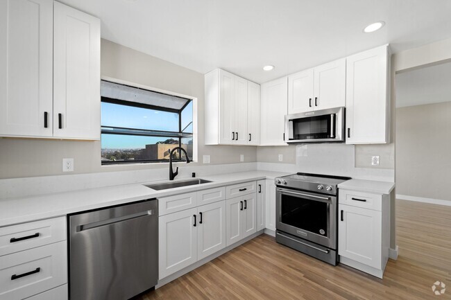 Building Photo - RECENTLY REDUCED! Beautifully Remodeled 3-... Rental