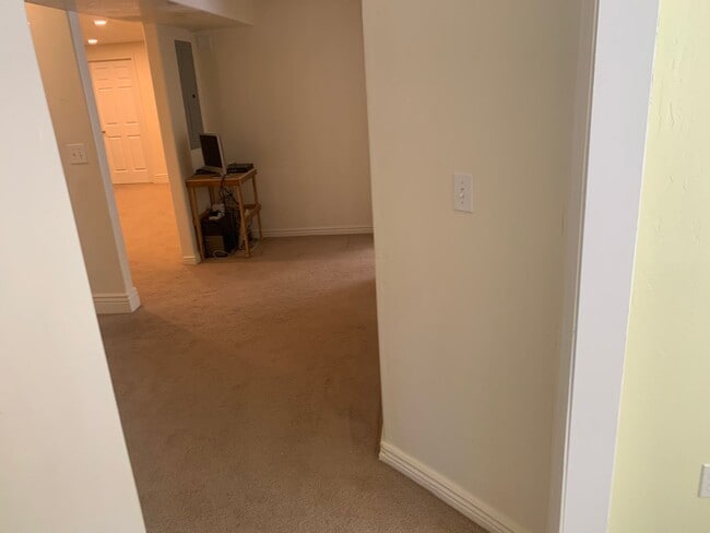 Photo - 4 Bedroom Basement Unit for Rent in PG $1800