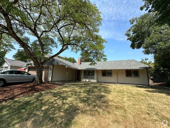 Building Photo - single level 3 bedroom house, Timberhill n...