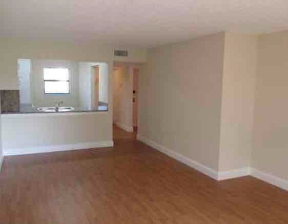 Photo - 880 NE 207th Terrace Unit 103