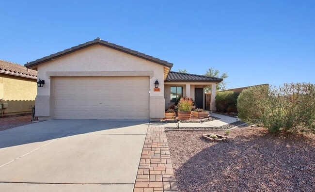 Photo - 325 W Angus Rd House