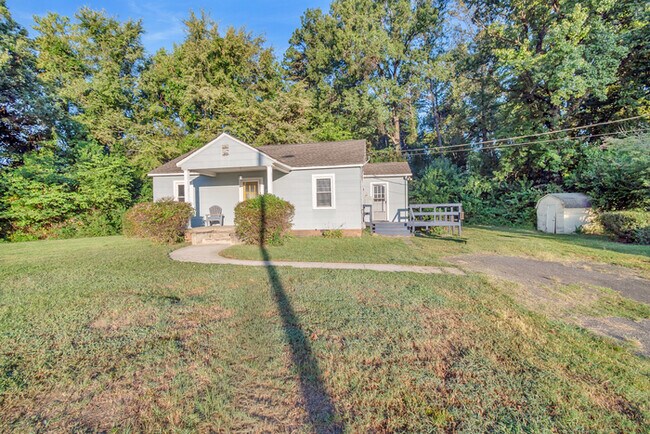 Photo - Charming Charlotte Retreat with Convenience at Every Turn, 2BR/1BA/880 sq ft